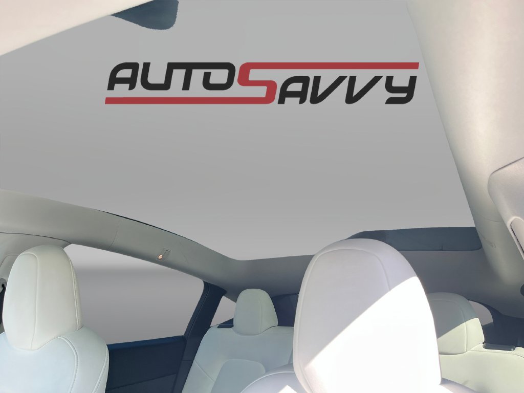 Used 2024 Tesla Model Y Long Range AWD/4WD image 12