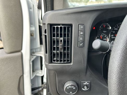 New 2025 GMC Savana 3500 w/ Power Convenience Package RWD image 17