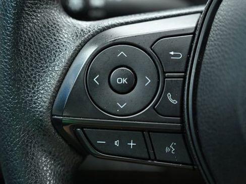 Used 2023 Toyota Corolla LE image 33