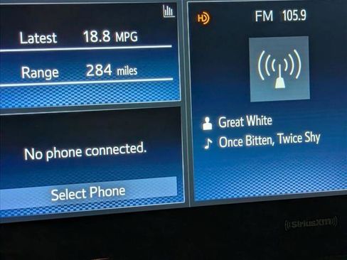 Certified 2021 Toyota Highlander LE image 18