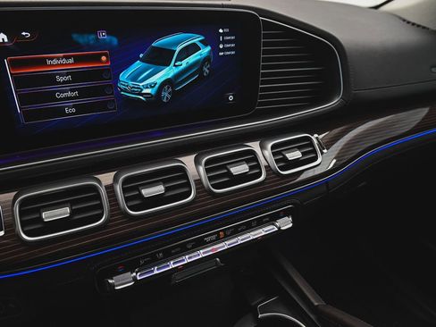 Used 2023 Mercedes-Benz GLE 450 4MATIC w/ 3rd Row Seat Package image 20