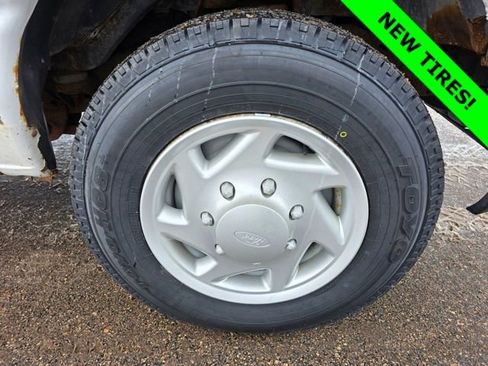 Used 2009 Ford E-150 and Econoline 150 Extended image 5