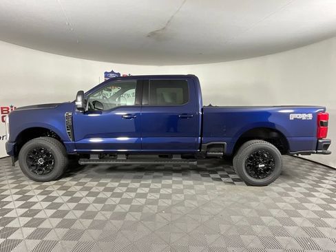 New 2027 Ford F250 XLT w/ XLT Premium Package AWD/4WD image 6