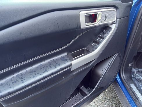 Used 2022 Ford Explorer Limited image 5