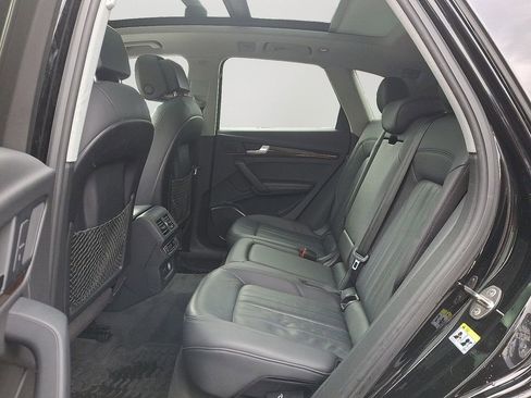 Used 2020 Audi Q5 2.0T Premium Plus w/ Premium Plus Package image 8