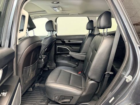 Used 2022 Kia Telluride S AWD/4WD image 7