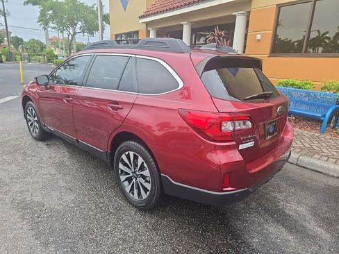 Used 2017 Subaru Outback 2.5i Limited AWD/4WD image 3