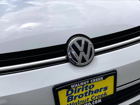 Used 2018 Volkswagen Golf SE FWD image 30