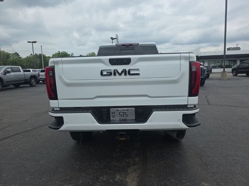 Used 2024 GMC Sierra 3500 Denali w/ Denali Reserve Package AWD/4WD image 18