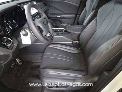 New 2026 Lexus TX 500h AWD image 10