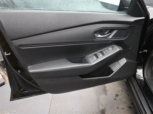 Used 2024 Honda Accord EX image 12