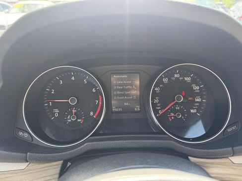 Used 2017 Volkswagen Passat 1.8T SEL Premium FWD image 14