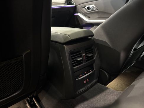 Used 2021 BMW 330i xDrive Sedan w/ M Sport Package image 38