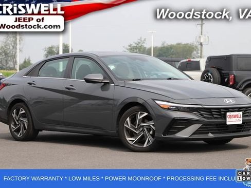 Used 2025 Hyundai Elantra SEL FWD image 1