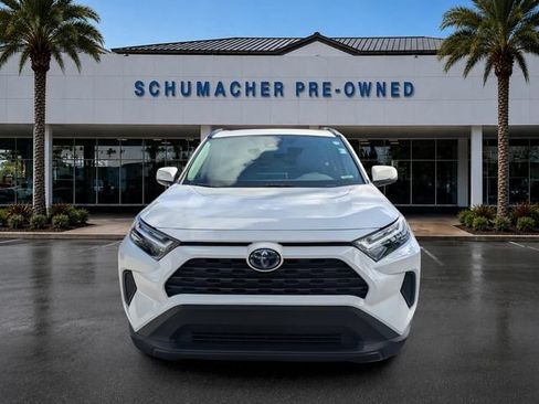 Used 2024 Toyota RAV4 XLE AWD/4WD image 2