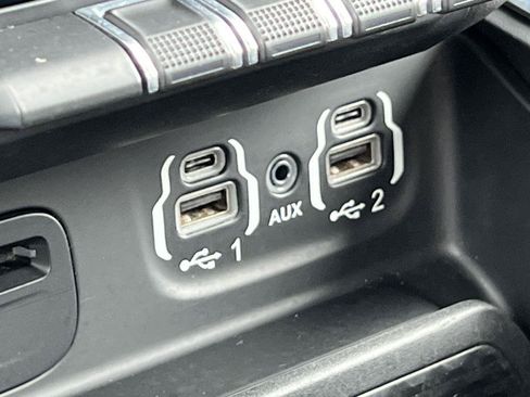 Used 2019 RAM 1500 Big Horn AWD/4WD image 30