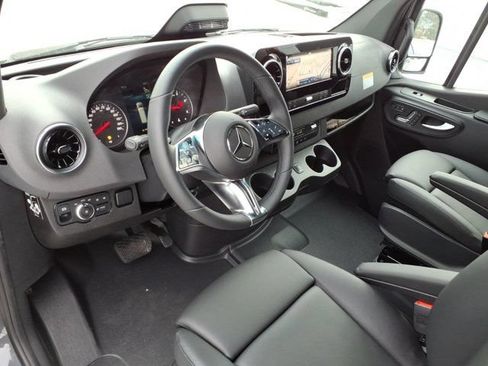 New 2025 Mercedes-Benz Sprinter 2500 image 15