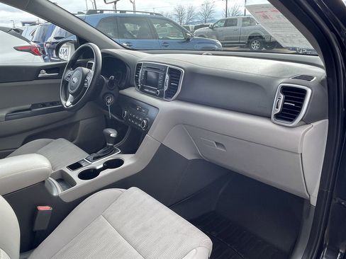 Used 2019 Kia Sportage LX image 8