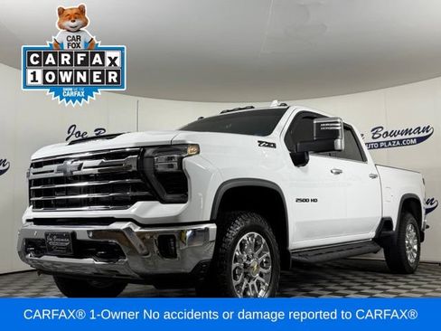 Used 2024 Chevrolet Silverado 2500 LTZ w/ LTZ Plus Package AWD/4WD image 2