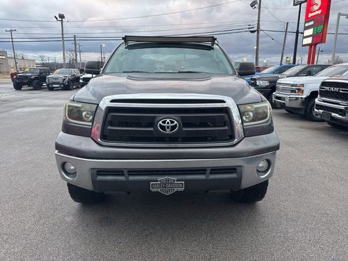 Used 2012 Toyota Tundra 4x4 CrewMax image 10