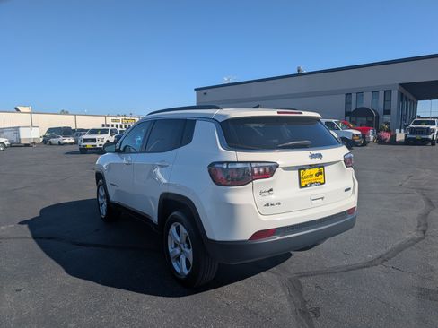 Used 2021 Jeep Compass Latitude w/ Convenience Group AWD/4WD image 6