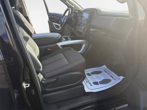Used 2023 Nissan Titan SV w/ SV Convenience Package image 26