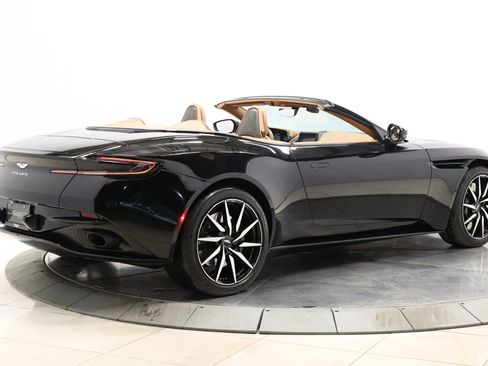 Used 2020 Aston Martin DB11 Volante RWD image 5