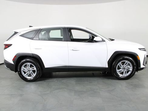 Certified 2026 Hyundai Tucson SE FWD image 15