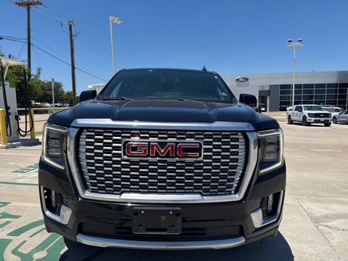 Used 2022 GMC Yukon XL Denali RWD image 8