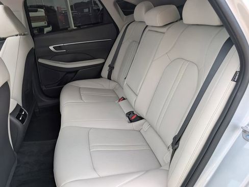 Used 2025 Hyundai Sonata Limited FWD image 27