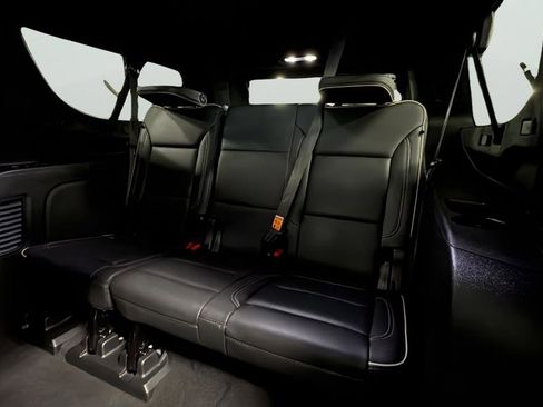 Used 2021 GMC Yukon XL SLT w/ Rear Media and Nav Package AWD/4WD image 27