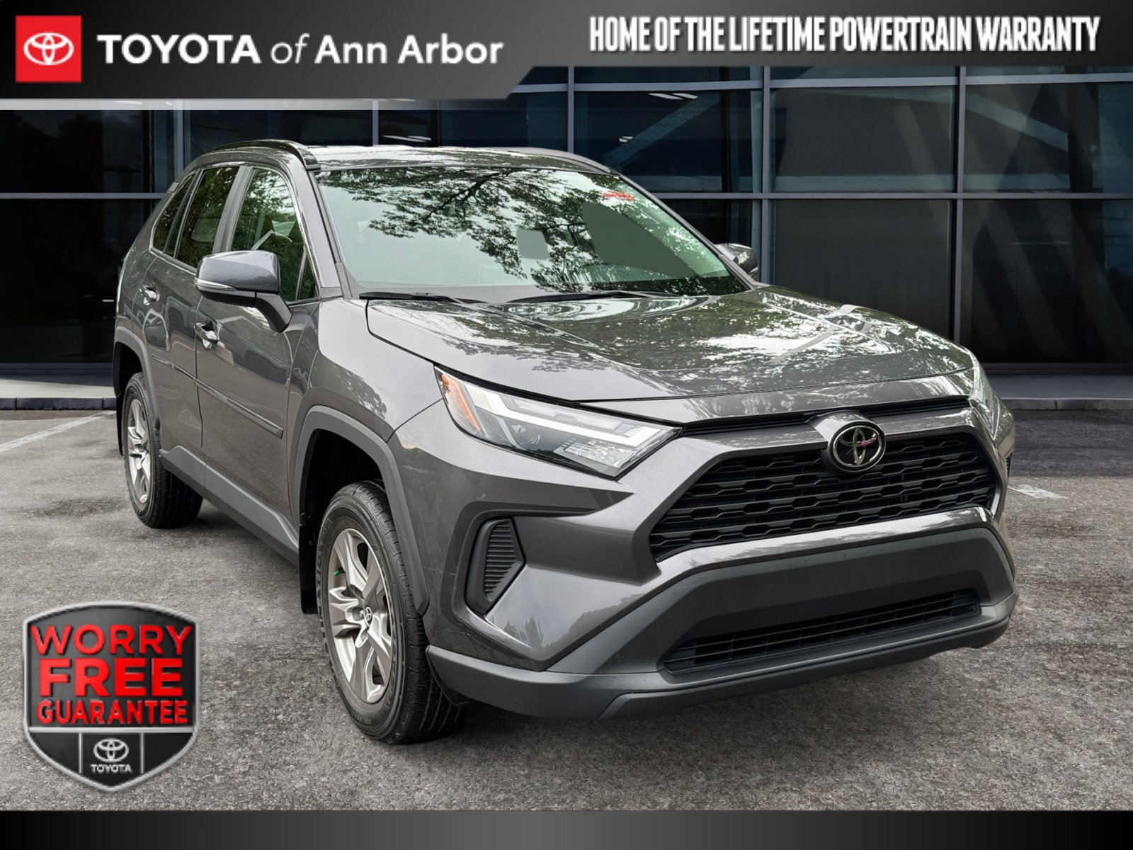 Used 2023 Toyota RAV4 XLE AWD/4WD image 1