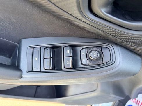 Used 2019 Subaru Crosstrek 2.0i image 16