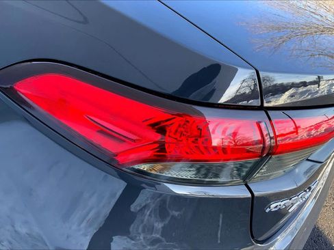 Used 2023 Toyota Corolla LE w/ LE Convenience Package image 28