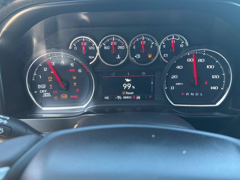 Used 2021 Chevrolet Silverado 1500 LT AWD/4WD image 18