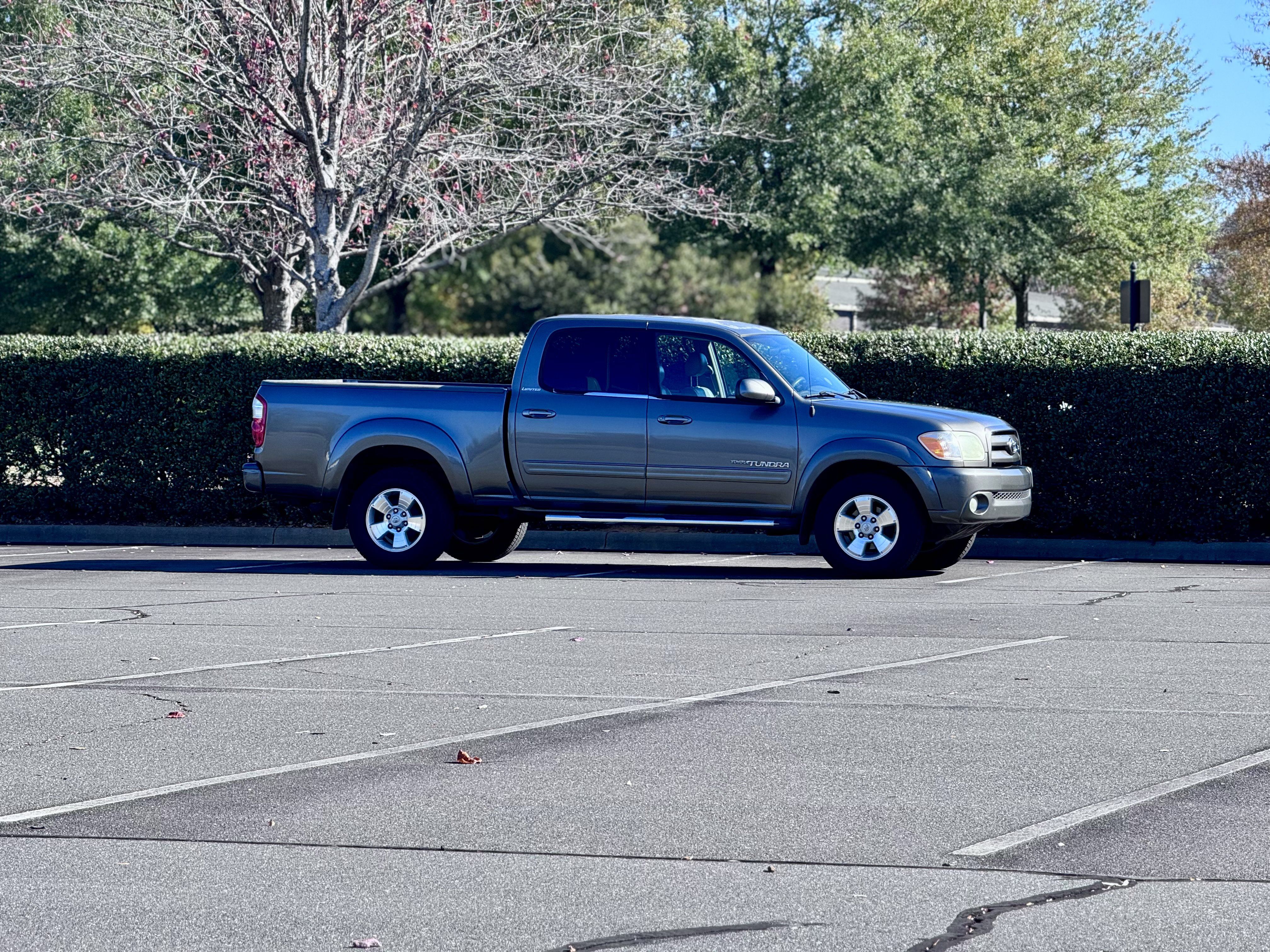 Used 2005 Toyota Tundra Limited w/ All Weather Guard Pkg RWD image 18