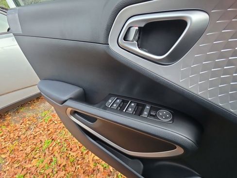 New 2025 Kia Soul LX image 17