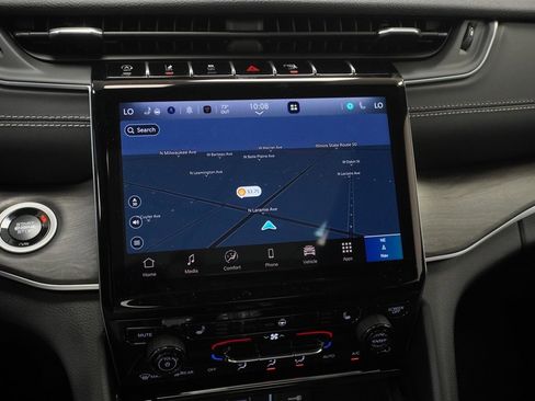 New 2025 Jeep Grand Cherokee Limited w/ Black Appearance Package image 22