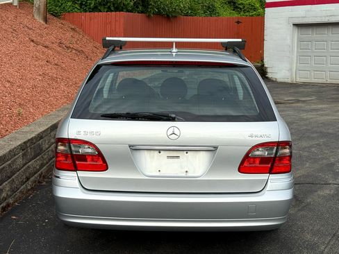 Used 2008 Mercedes-Benz E 350 4MATIC Wagon image 4