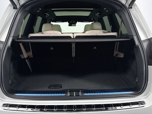 New 2026 Mercedes-Benz GLS 580 4MATIC image 23