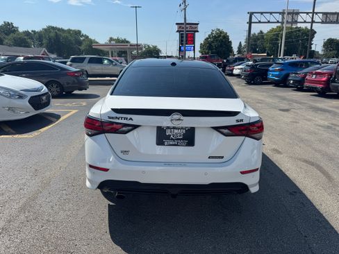 Used 2022 Nissan Sentra SR w/ Midnight Edition FWD image 4