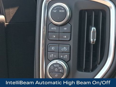 Used 2021 GMC Sierra 1500 Denali w/ Technology Package AWD/4WD image 9