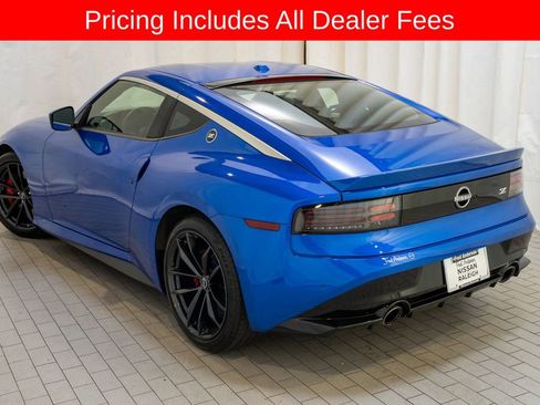 Certified 2025 Nissan Z Performance w/ Floor Mat Package RWD image 5