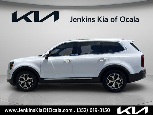 Used 2022 Kia Telluride EX FWD image 6