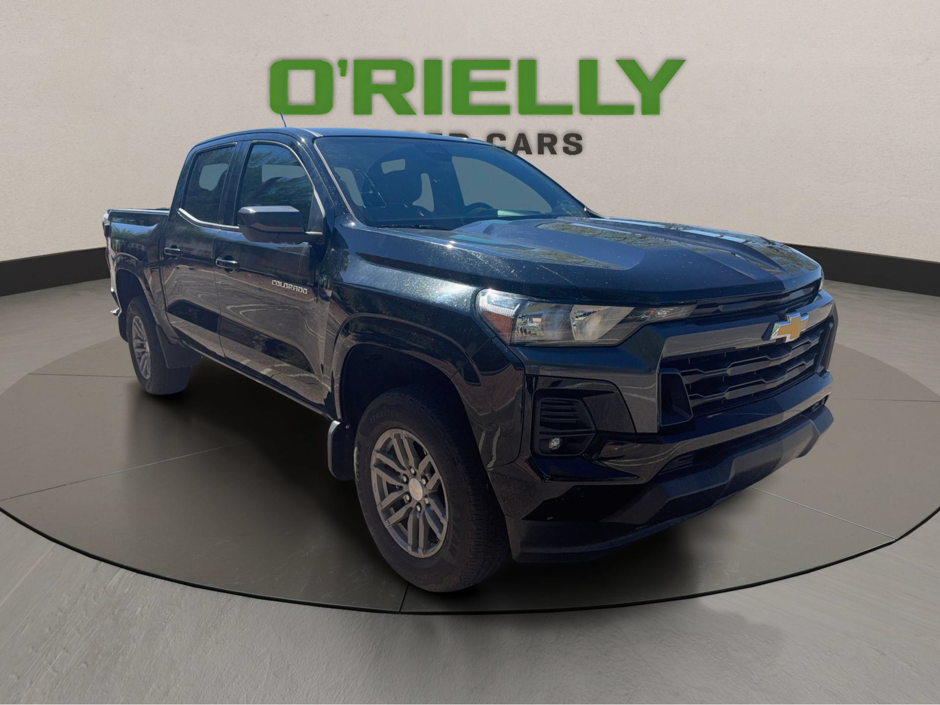 Used 2023 Chevrolet Colorado LT w/ LT Convenience Package II AWD/4WD image 9