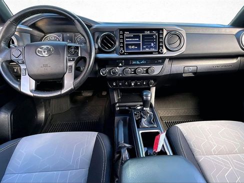 Certified 2021 Toyota Tacoma TRD Off-Road image 7
