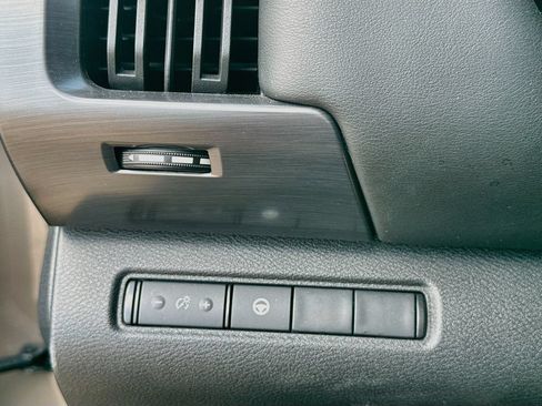 Used 2024 Nissan Pathfinder Rock Creek AWD/4WD image 19