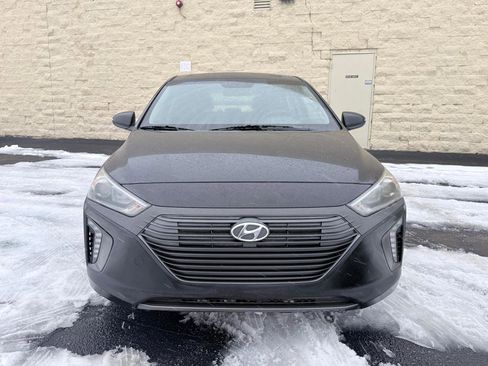 Used 2017 Hyundai Ioniq SEL image 8