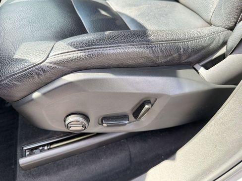 Used 2020 Volvo XC90 T6 Momentum w/ Protection Package Premier image 14