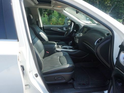 Used 2019 INFINITI QX60 Luxe w/ Essential Package FWD image 19